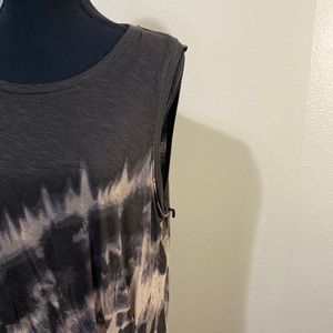 Simply Vera Vera Wang tuck tank